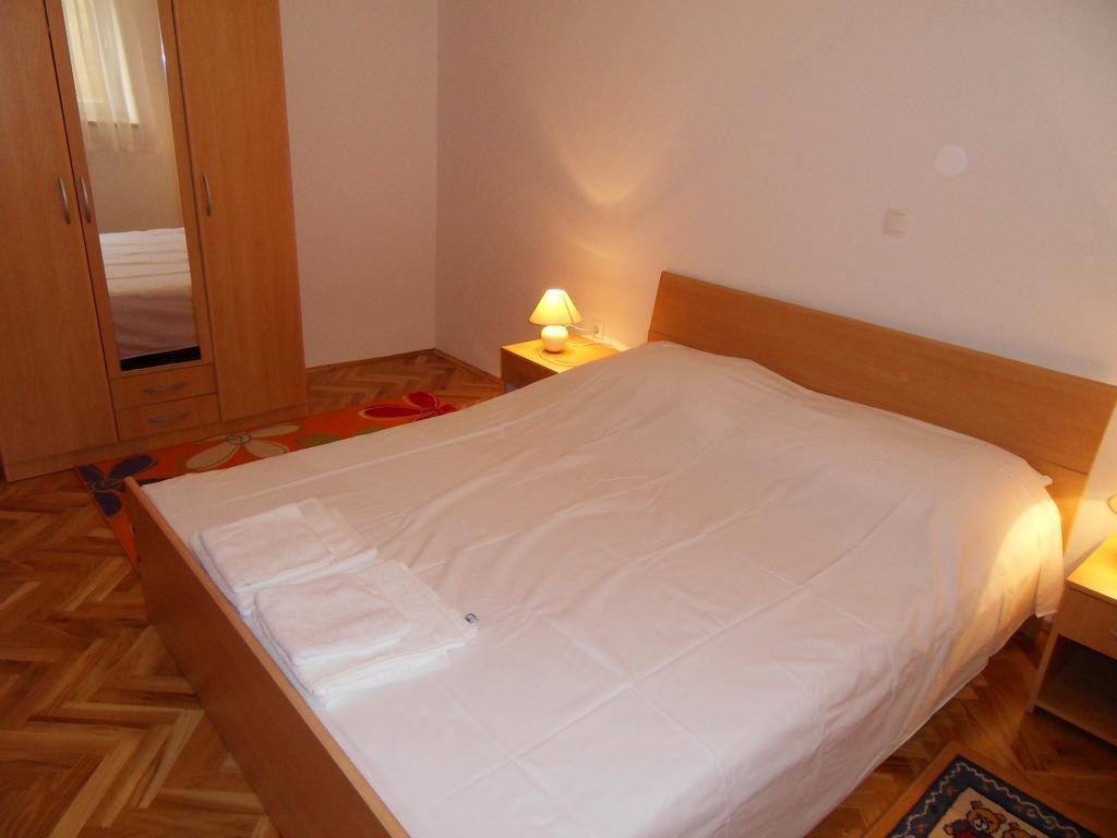 Apartments Petricevic 2 Селце Екстер'єр фото