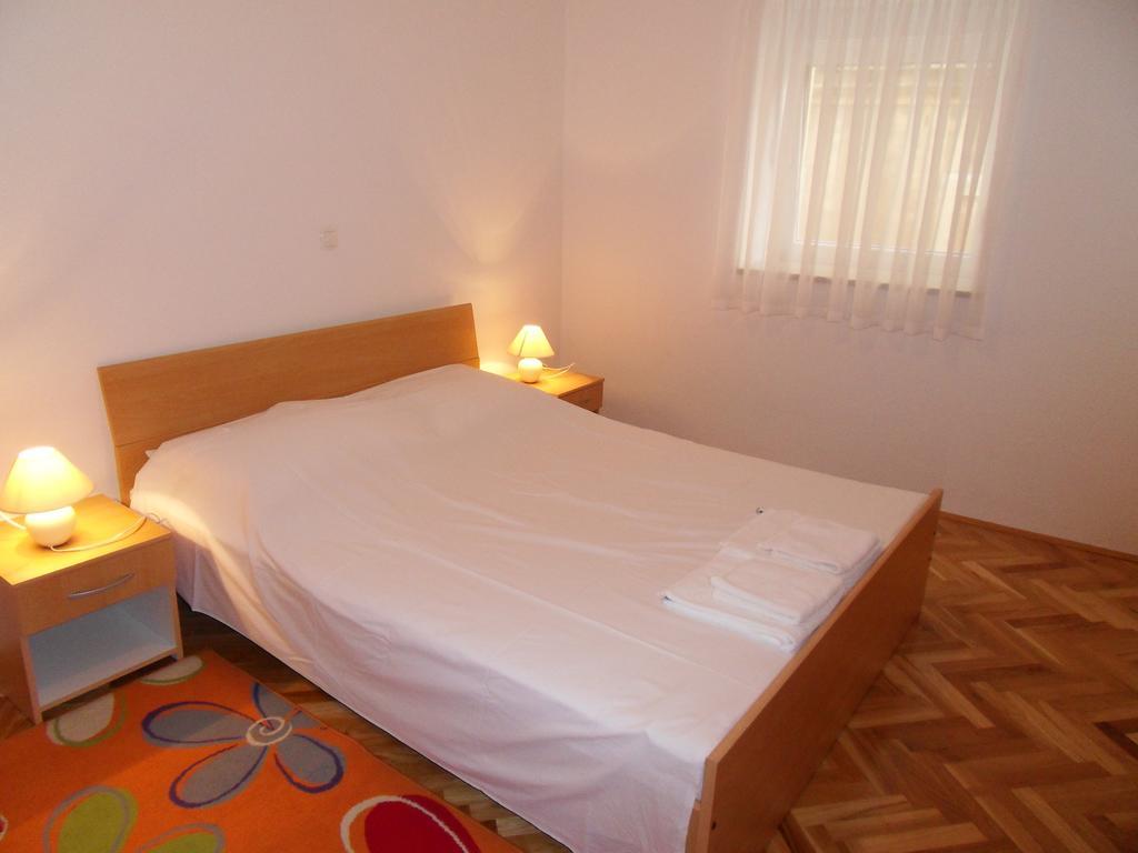 Apartments Petricevic 2 Селце Екстер'єр фото
