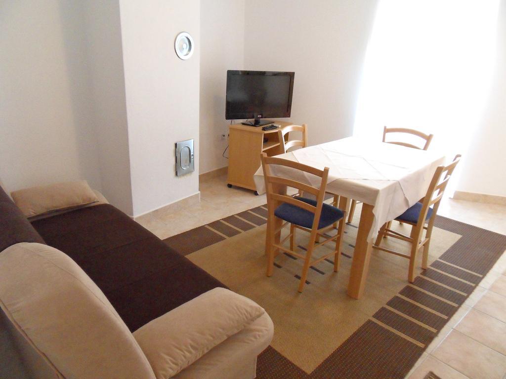 Apartments Petricevic 2 Селце Екстер'єр фото