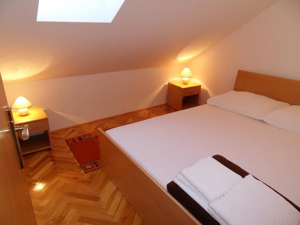 Apartments Petricevic 2 Селце Екстер'єр фото